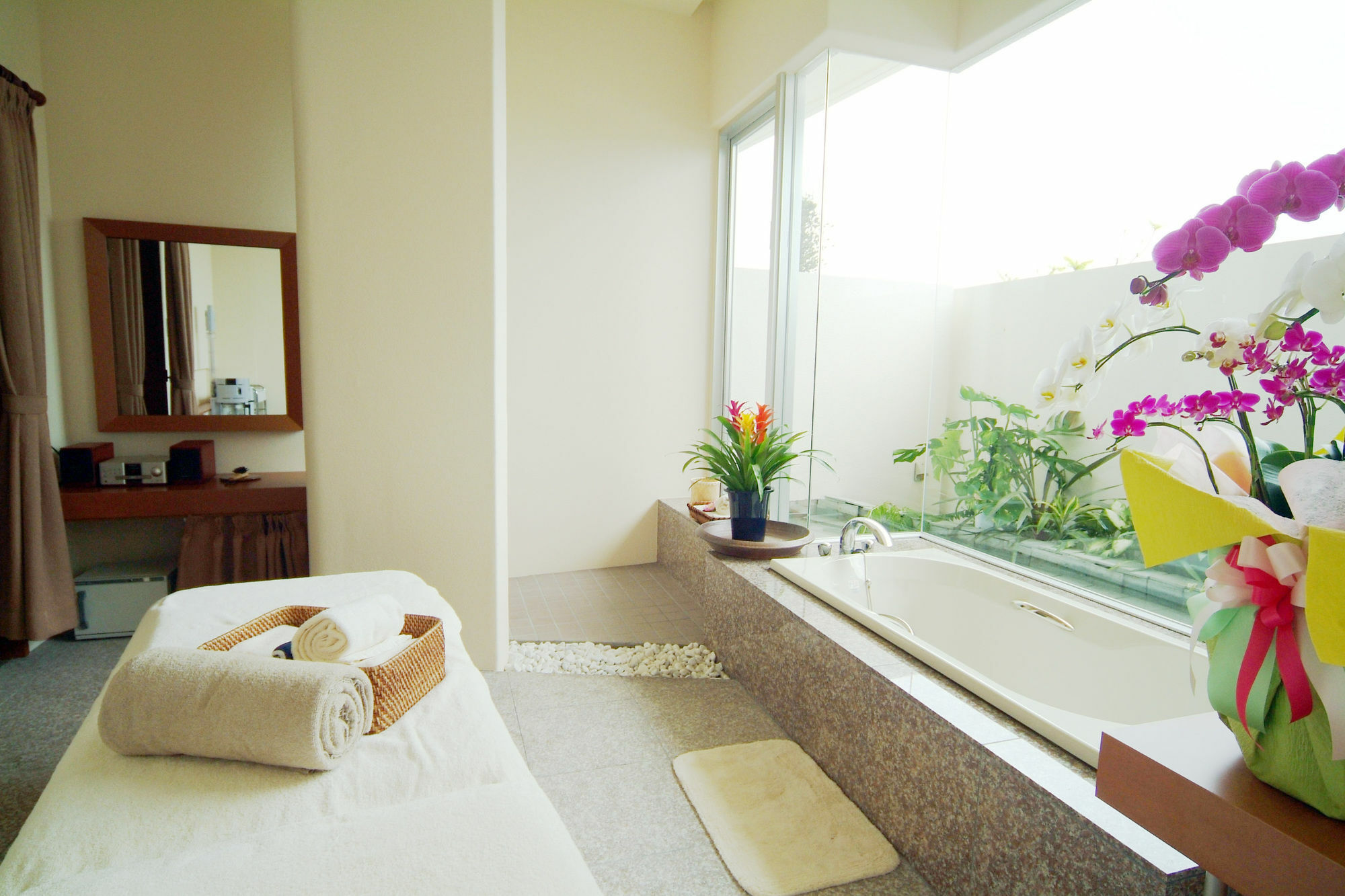 Em Wellness Kurashinohakko Lifestyle Resort Okinawa Exterior foto